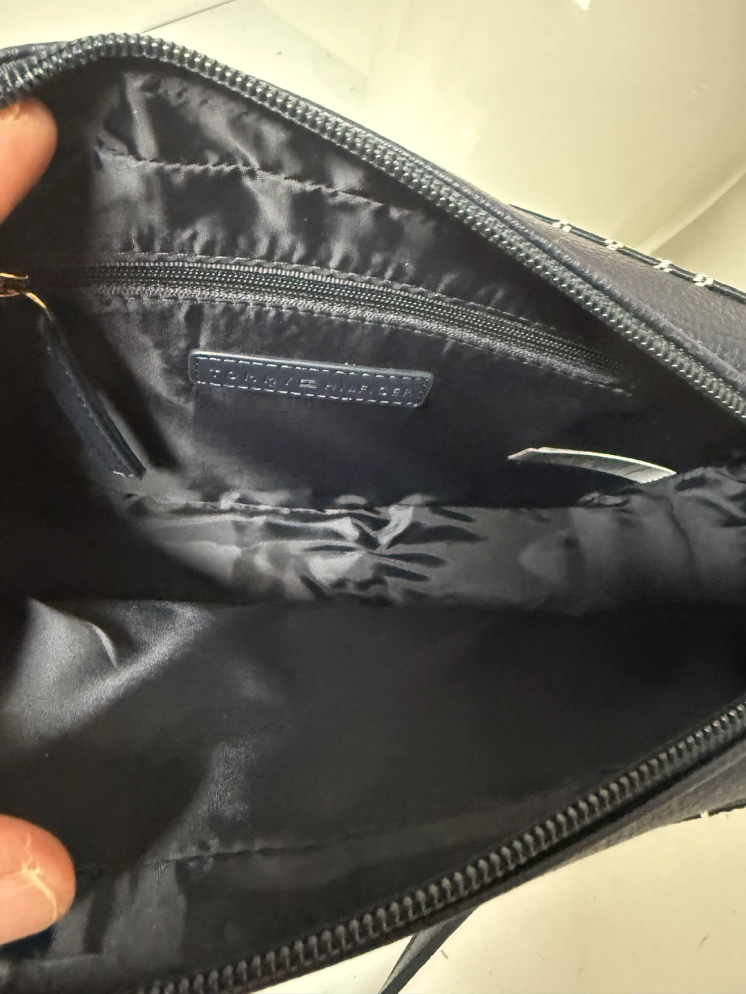 Tommy Hilfiger Crossbody Bag - photo 5