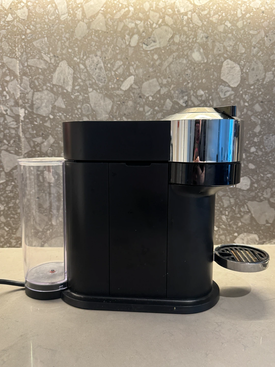 Nespresso Vertuo Coffee Machine - photo 3
