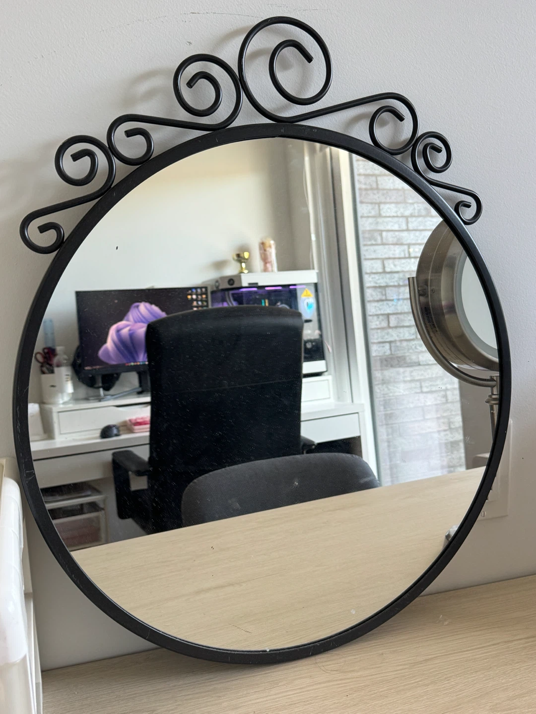 Decorative Round Wall Mirror
