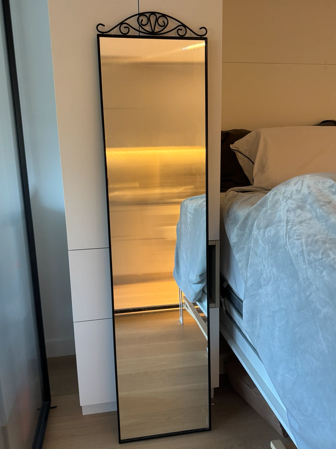 Full Length Mirror with Decorative Top