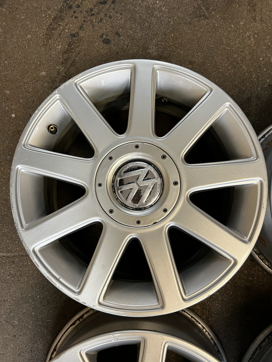 16” Volkswagen wheels - photo 3