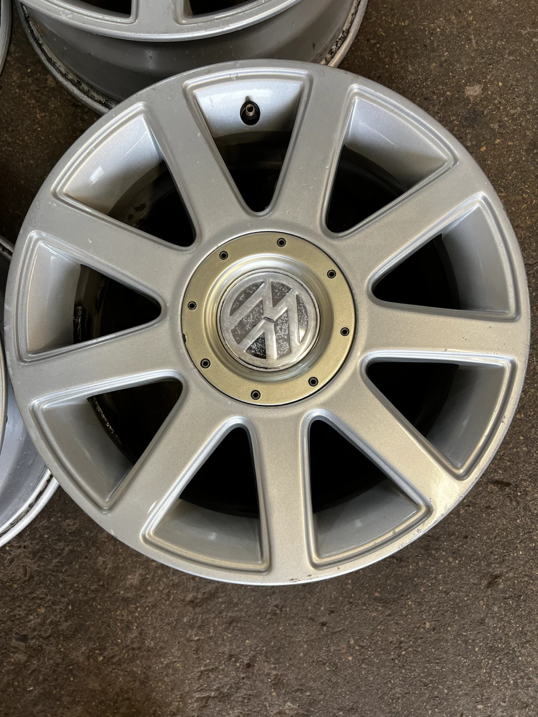 16” Volkswagen wheels - photo 5