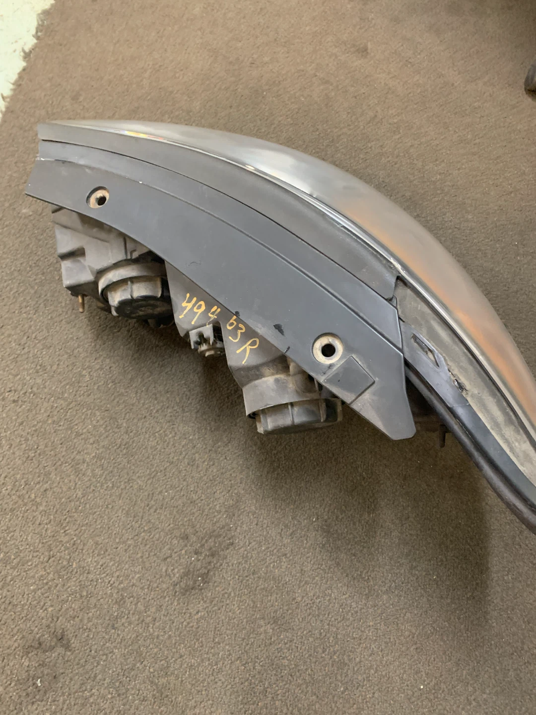 Hyundai Santa Fe right headlight - photo 2