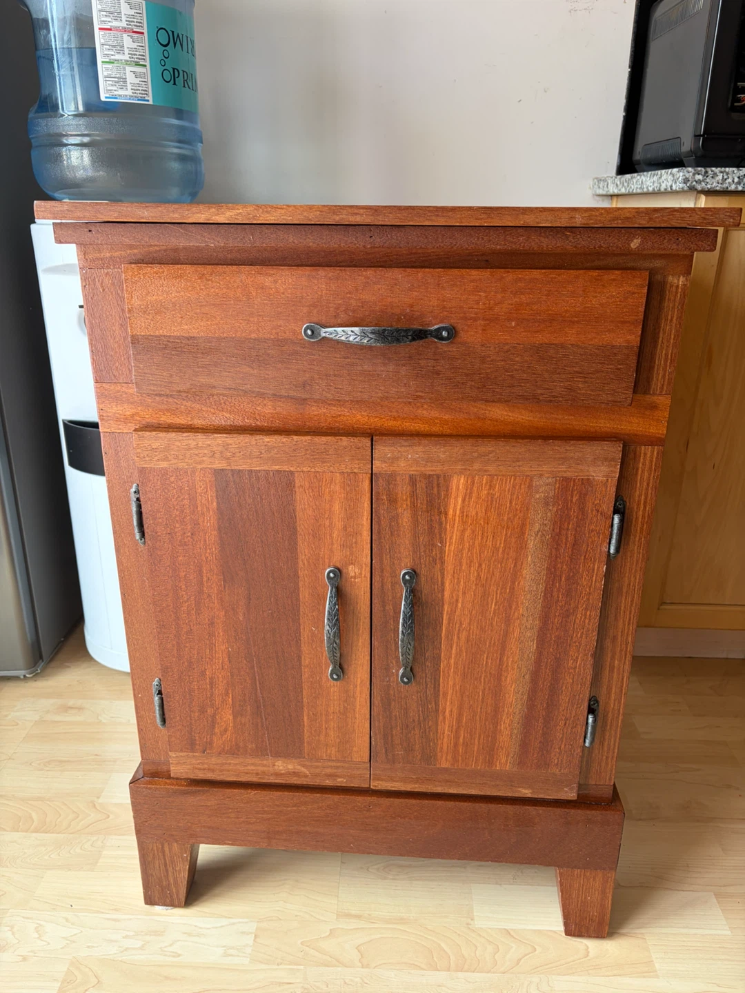 Kitchen Hutch - Real Wood Locally Handcrafted-with Removable Top - photo 2