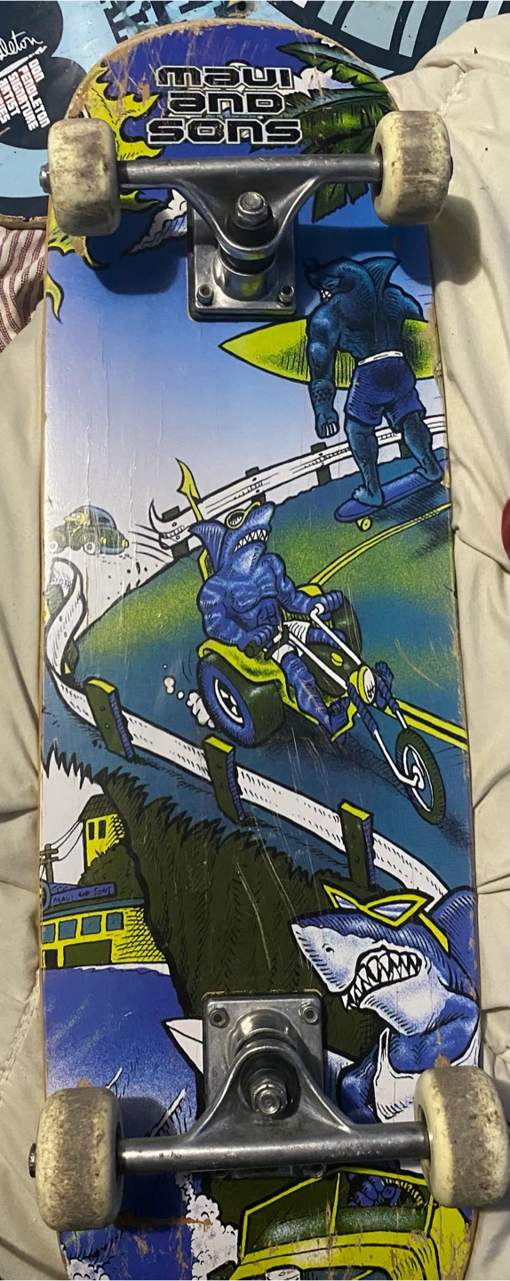 Complete Maui and Sons “Sharkman” Skateboard - photo 2