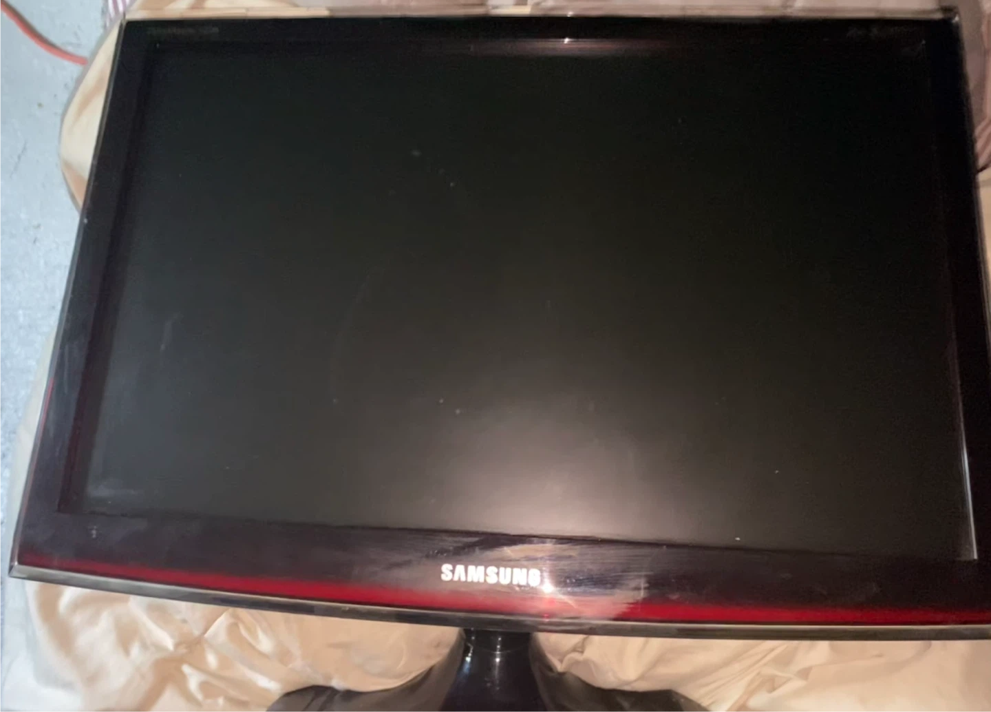 Samsung SyncMaster T220 22″ LCD Monitor – DVI/VGA - photo 2