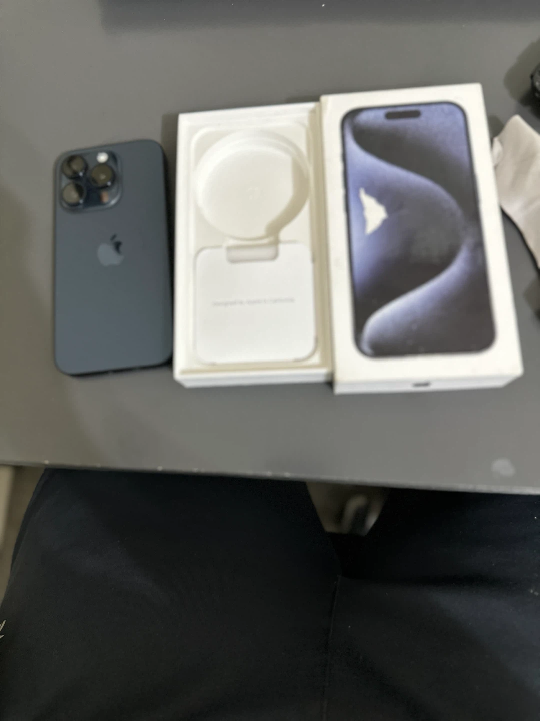 iPhone 15 Pro 128GB Blue Titanium – Like New, Box + Extras - photo 3