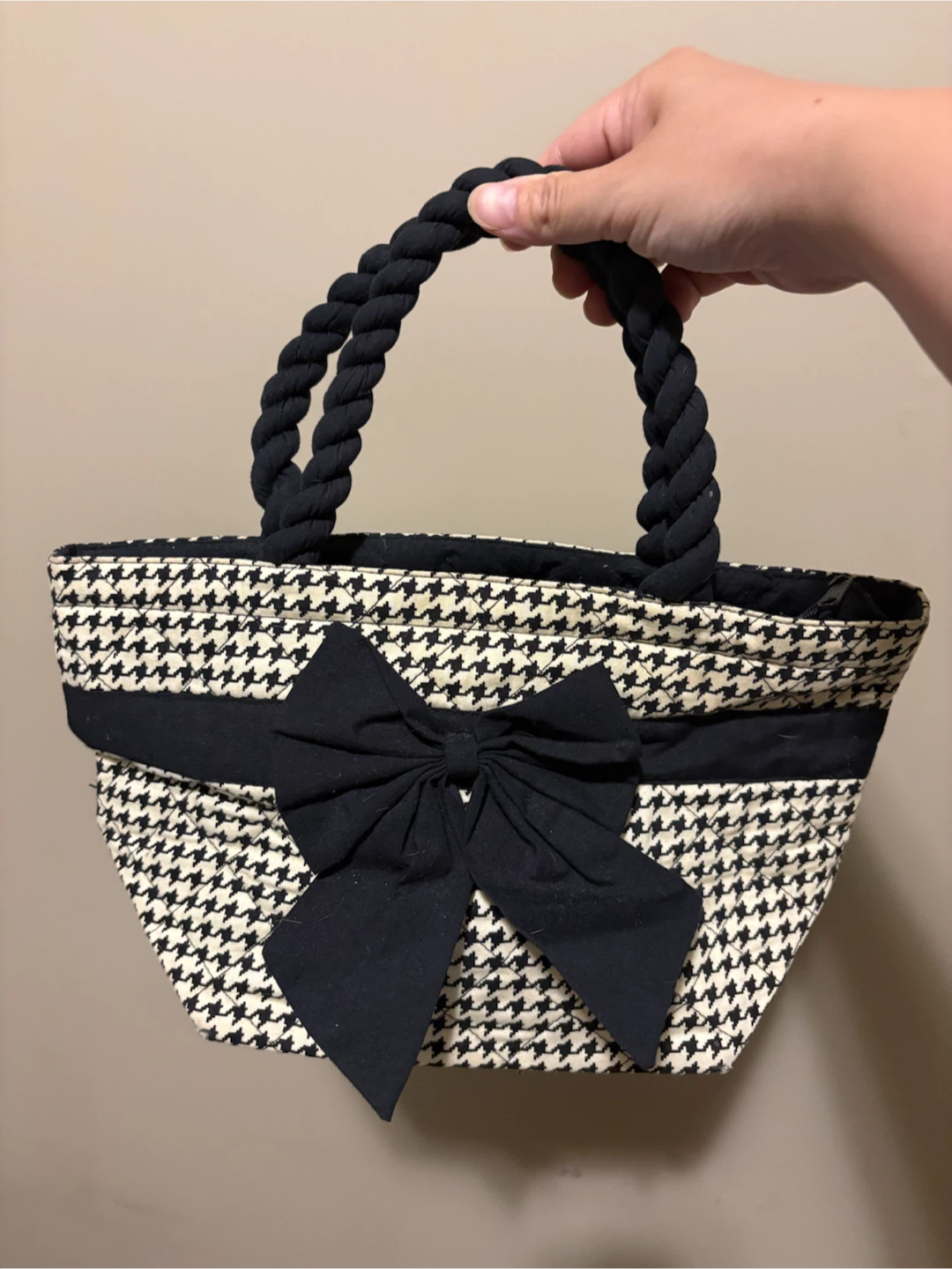 NaRaYa Houndstooth Tote Bag with Bow