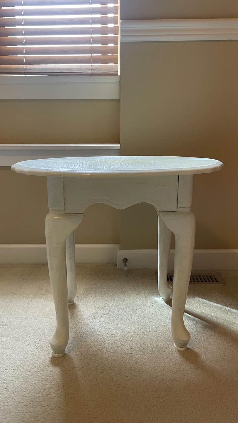 Vintage White Oval Side Table
