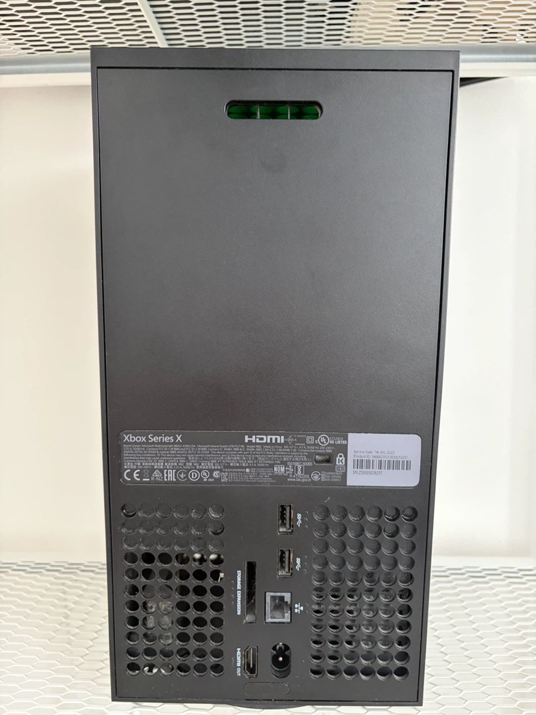 Xbox Series X Console with Controller plus two games - photo 4