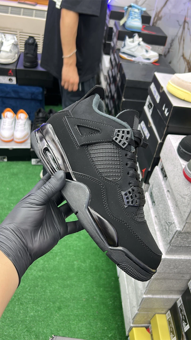 Air Jordan 4 Retro Sneakers