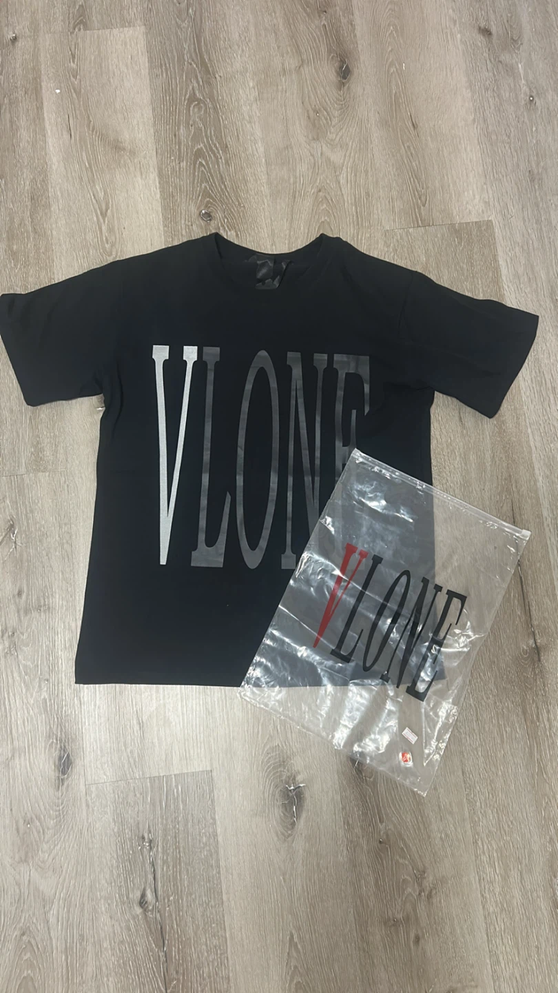VLONE T-Shirt