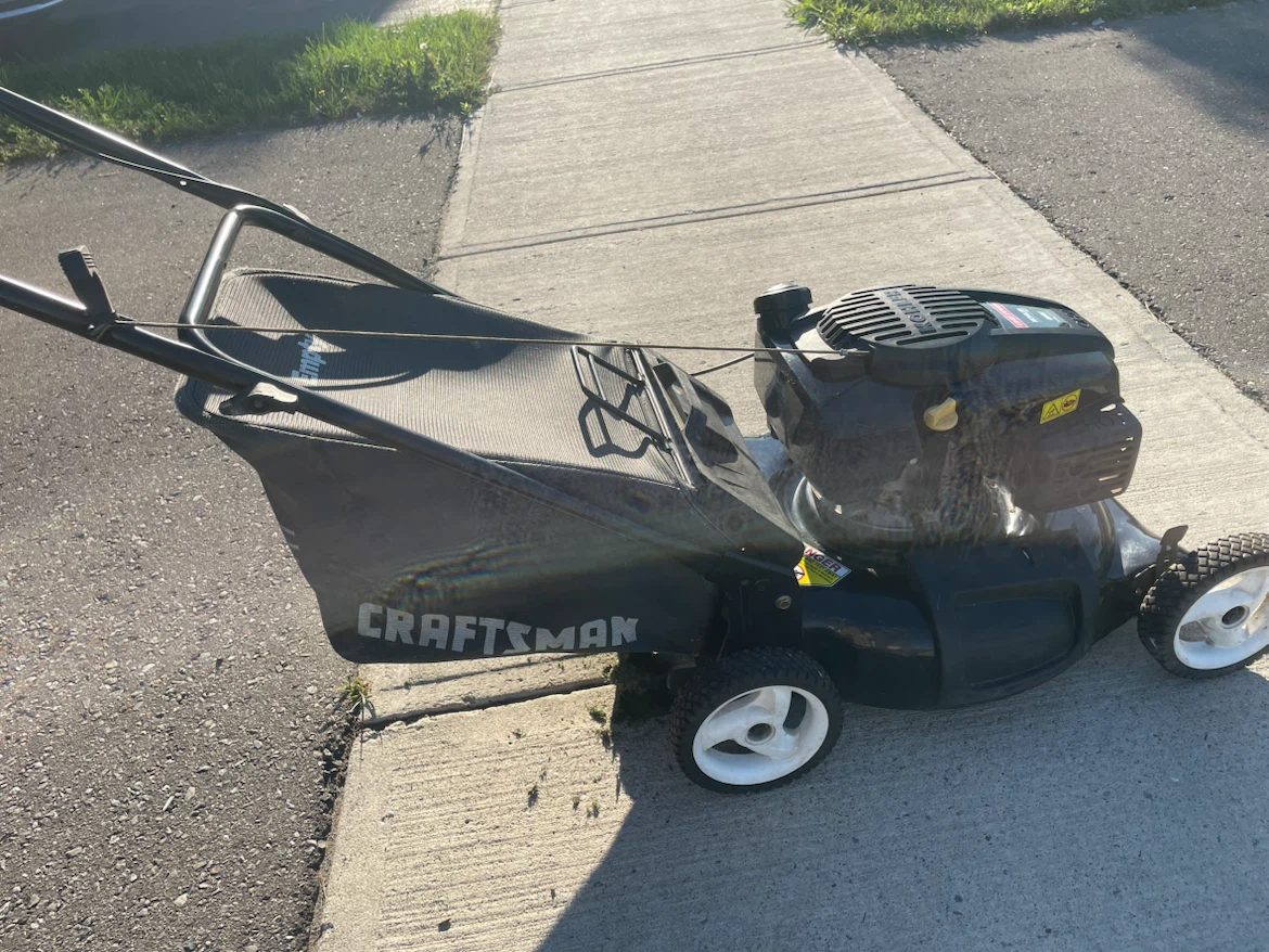 Craftsman Kohler engine Lawnmower for sale - photo 2