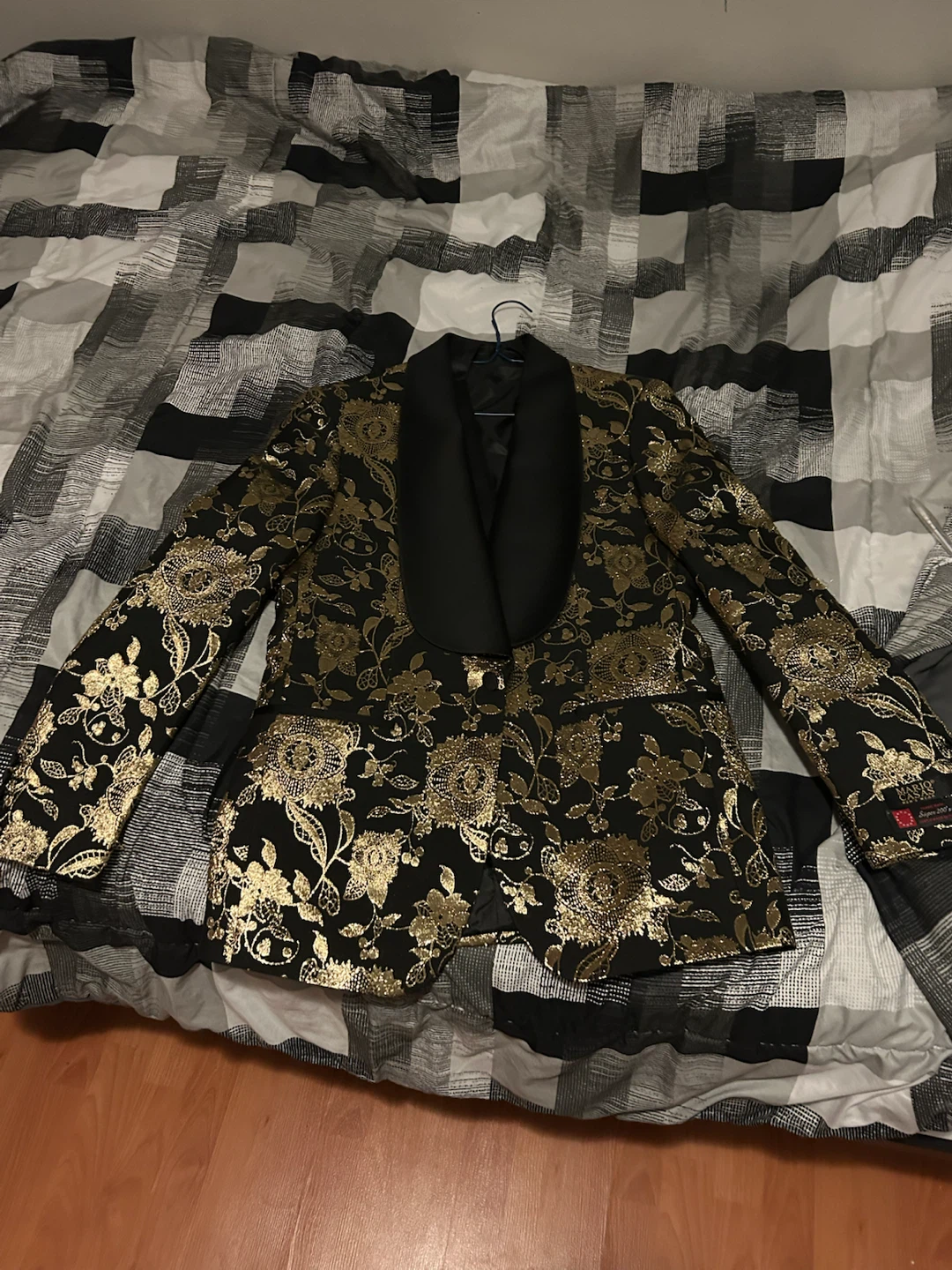 Black and Gold Floral Shawl Collar Blazer - photo 3