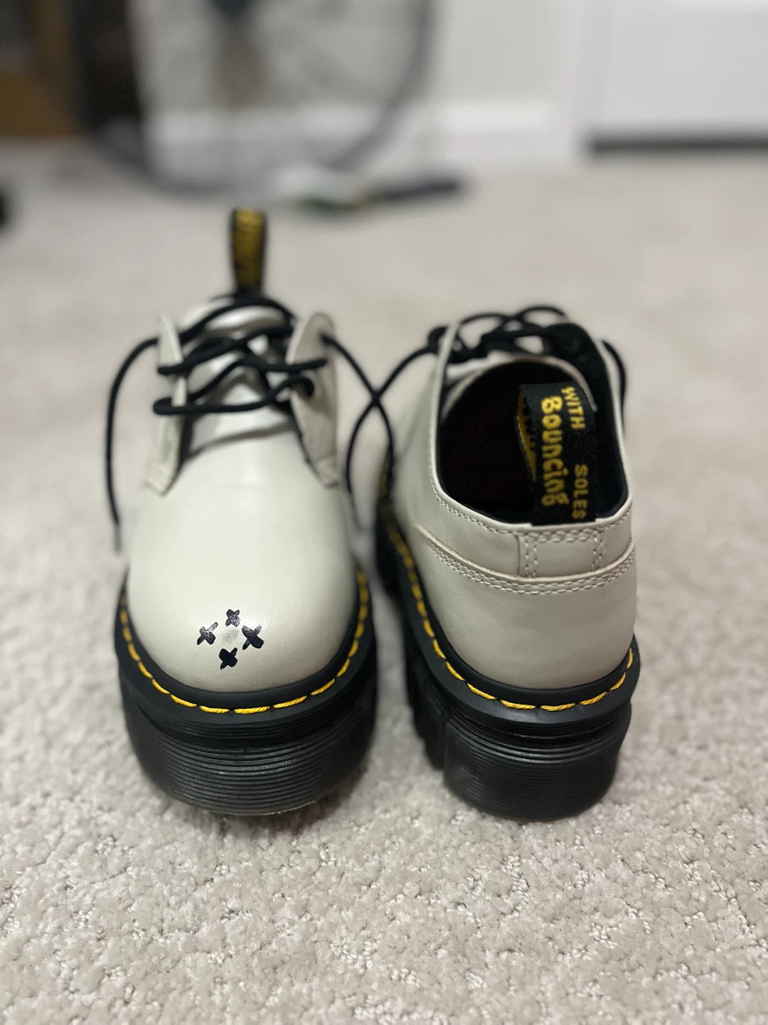 “Kick rocks” ft. Dr. Martens (size 6 in women) - photo 3
