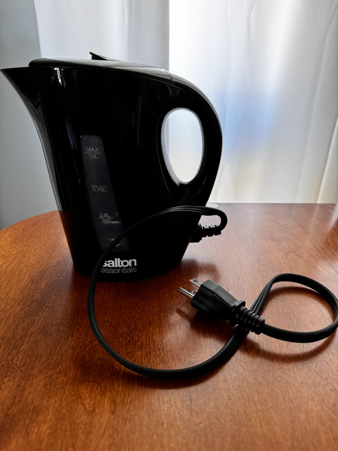 Salton Essentials Black Electric Kettle