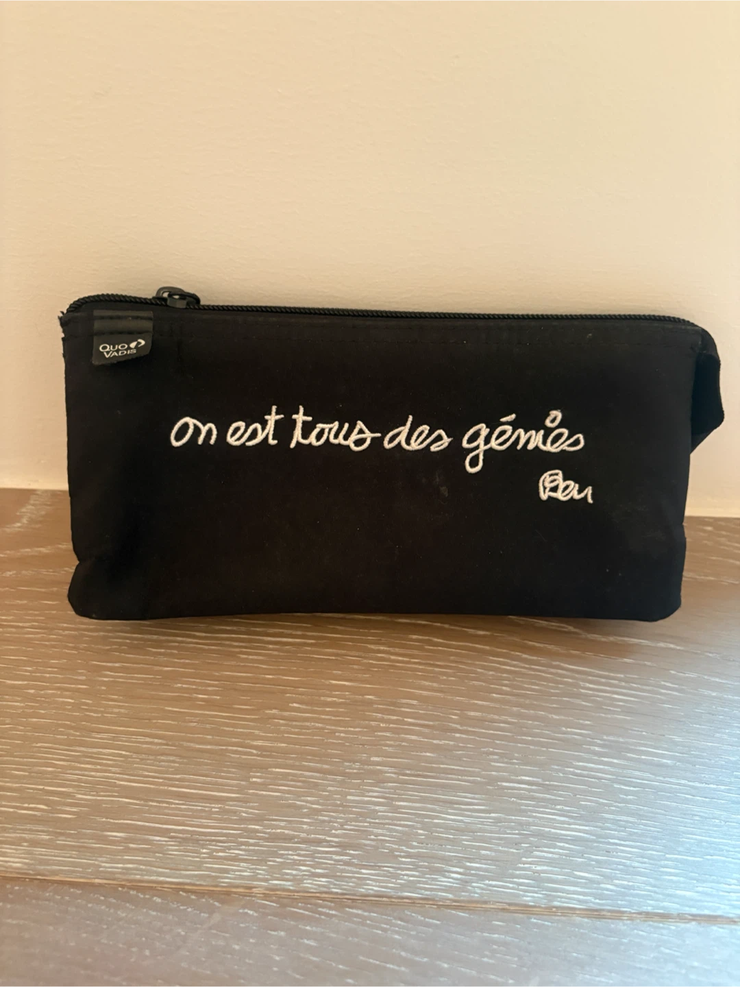 Pencil Case by Ben - "on est tous des génies"
