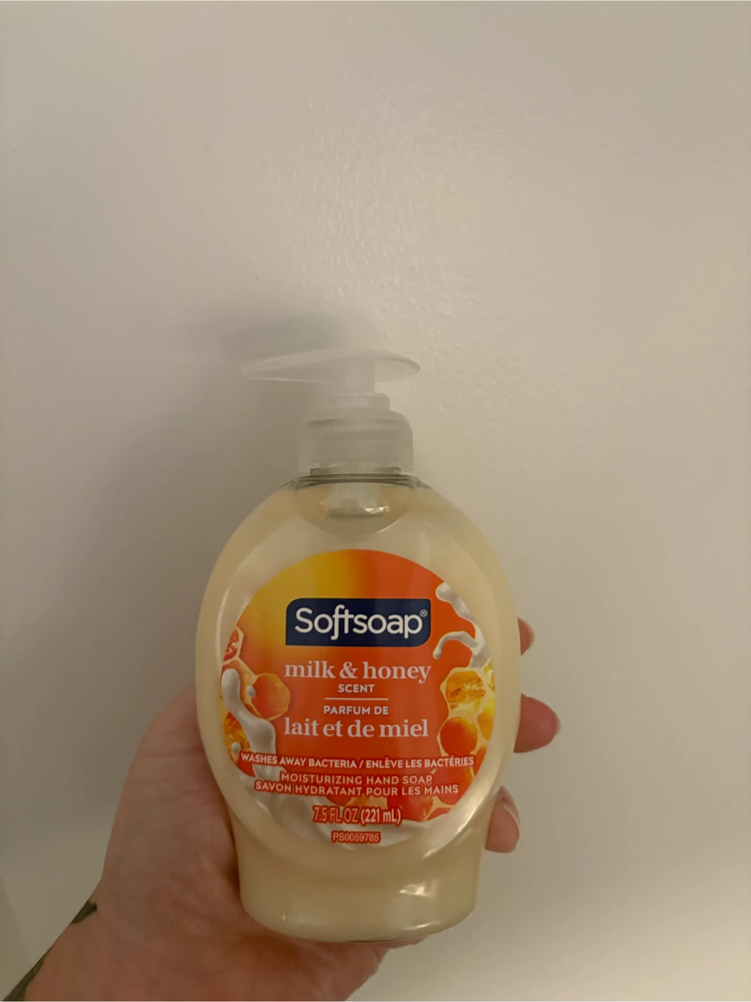 Softsoap Milk & Honey Moisturizing Hand Soap