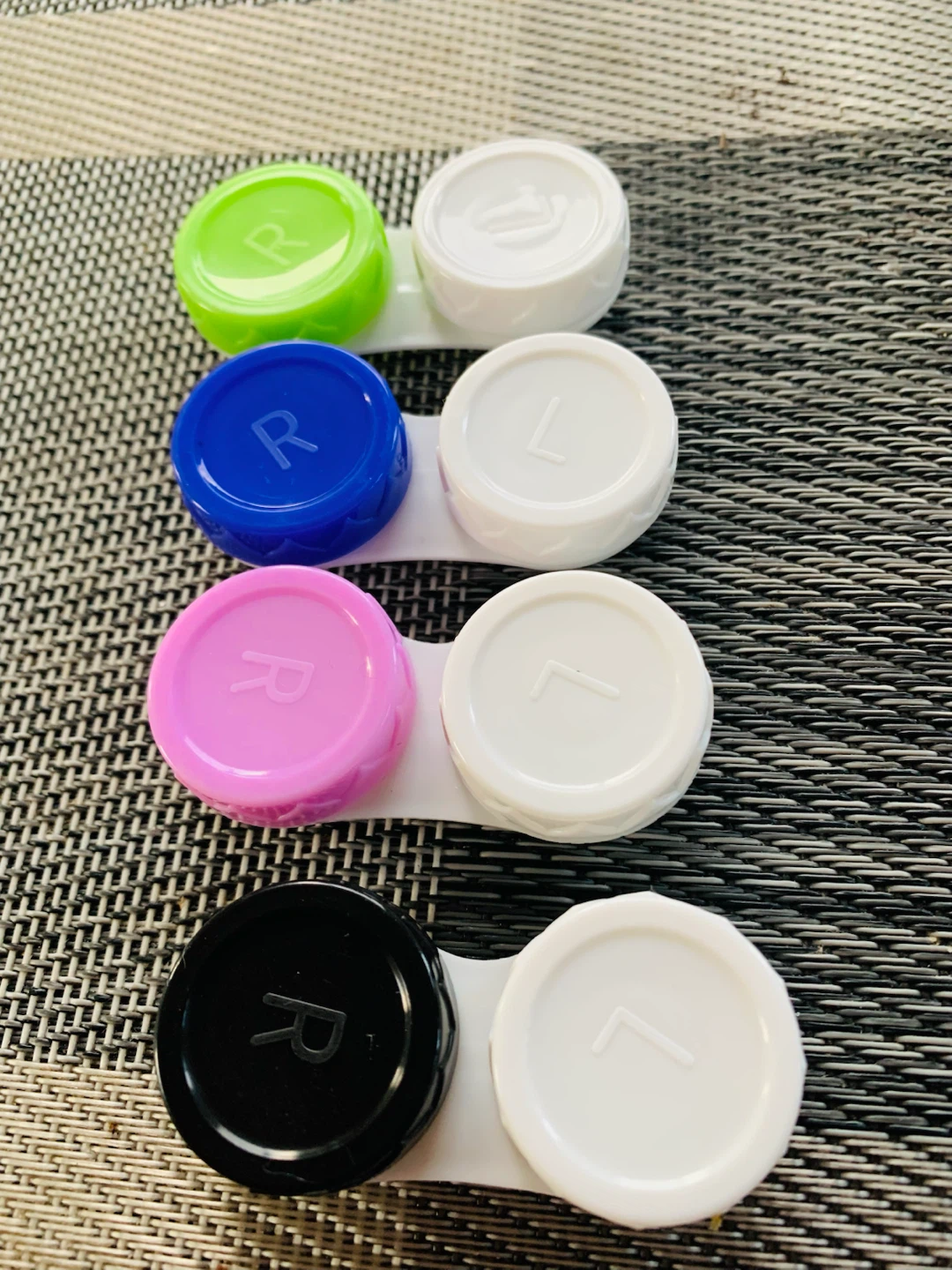 Set of 4 NEW contact lens cases for $5 - photo 2