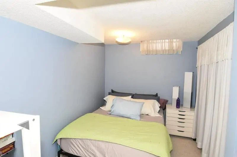 2 separate bedrooms for rent - photo 2