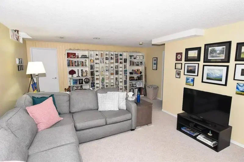 2 separate bedrooms for rent - photo 4
