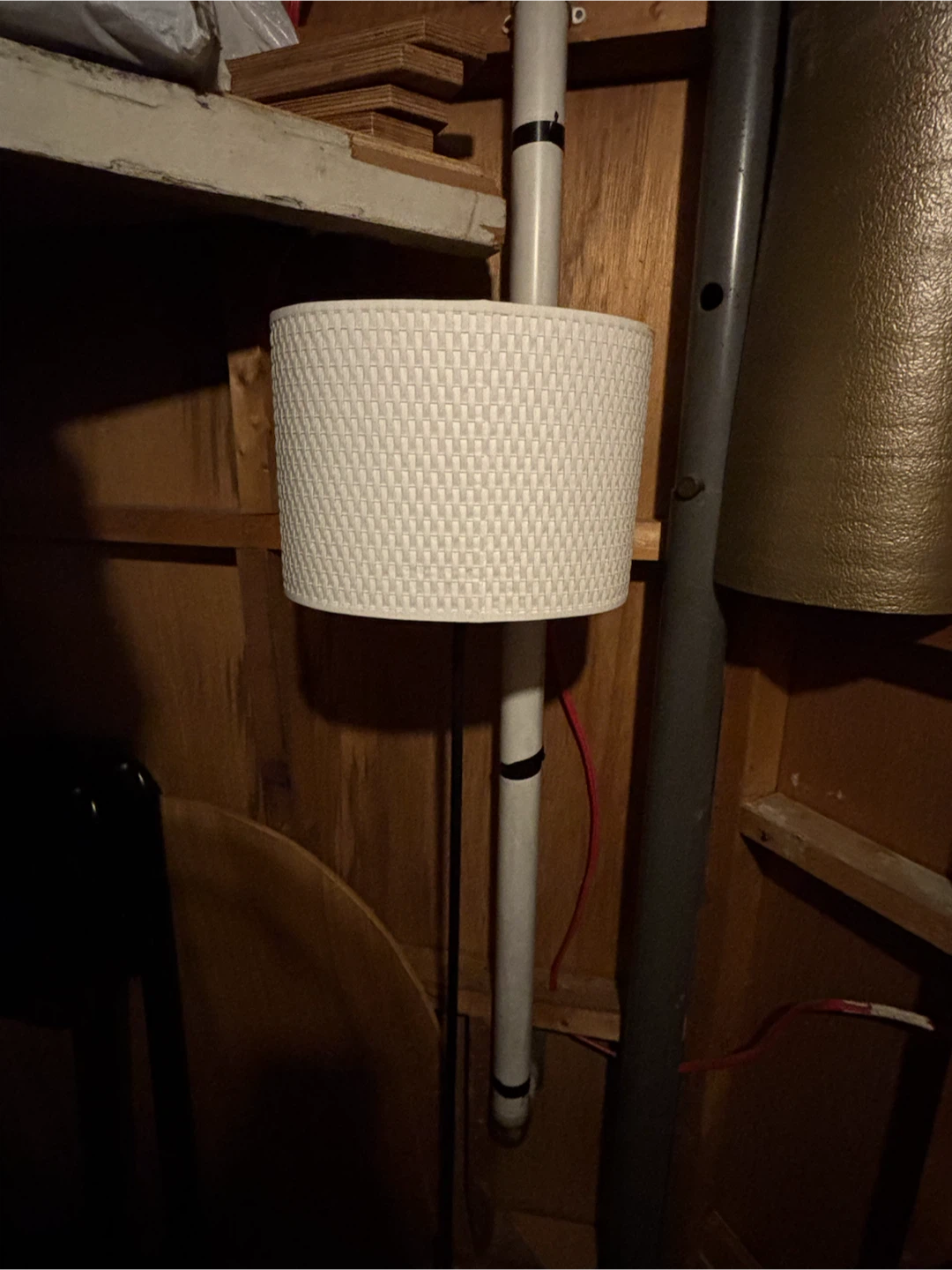 White Woven Lampshade - photo 2
