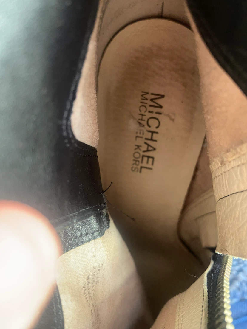 Michael Kors Black Leather Ankle Boots - photo 3