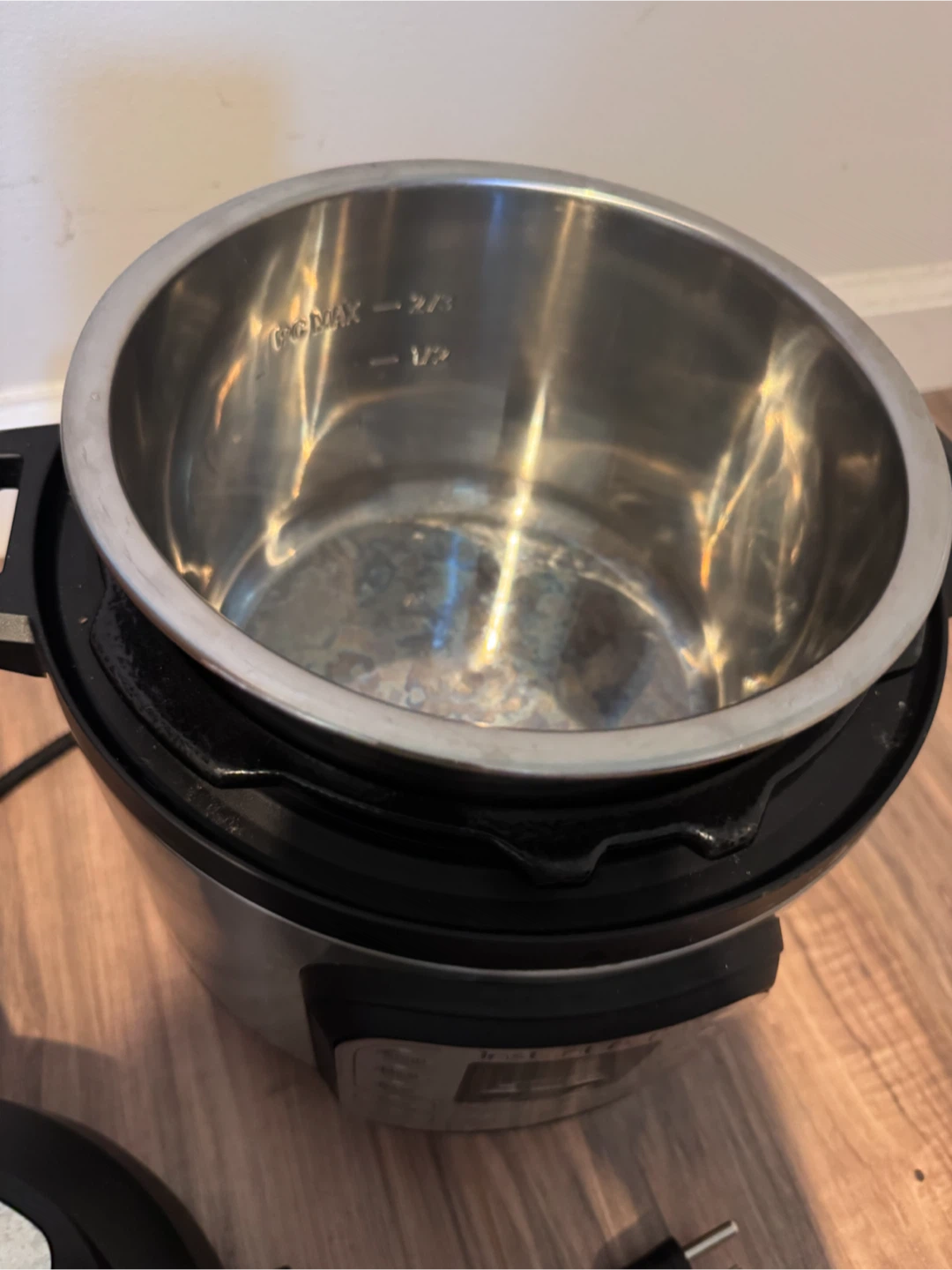 Instant Pot Duo 6-in-1 Electric Pressure Cooker - photo 3