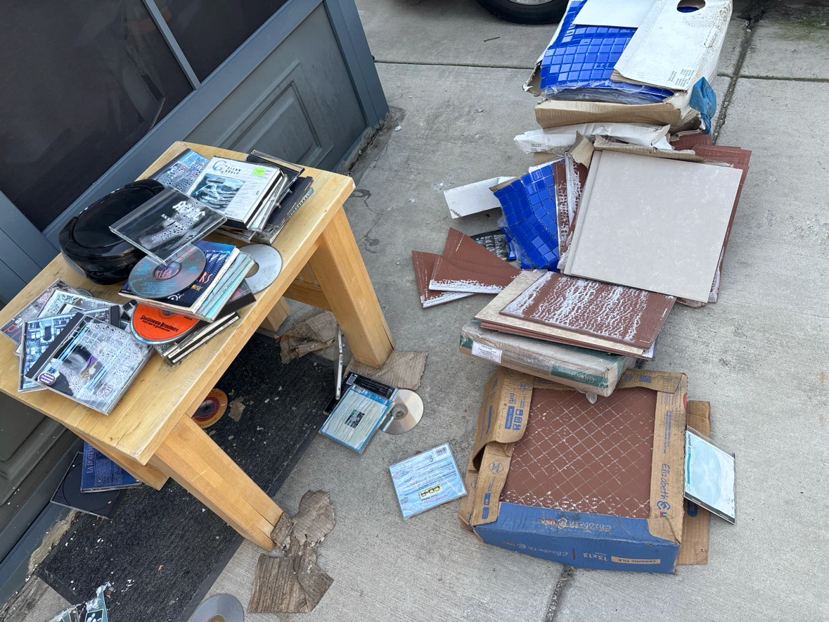 All items best offer . Easy garage pick up - photo 2