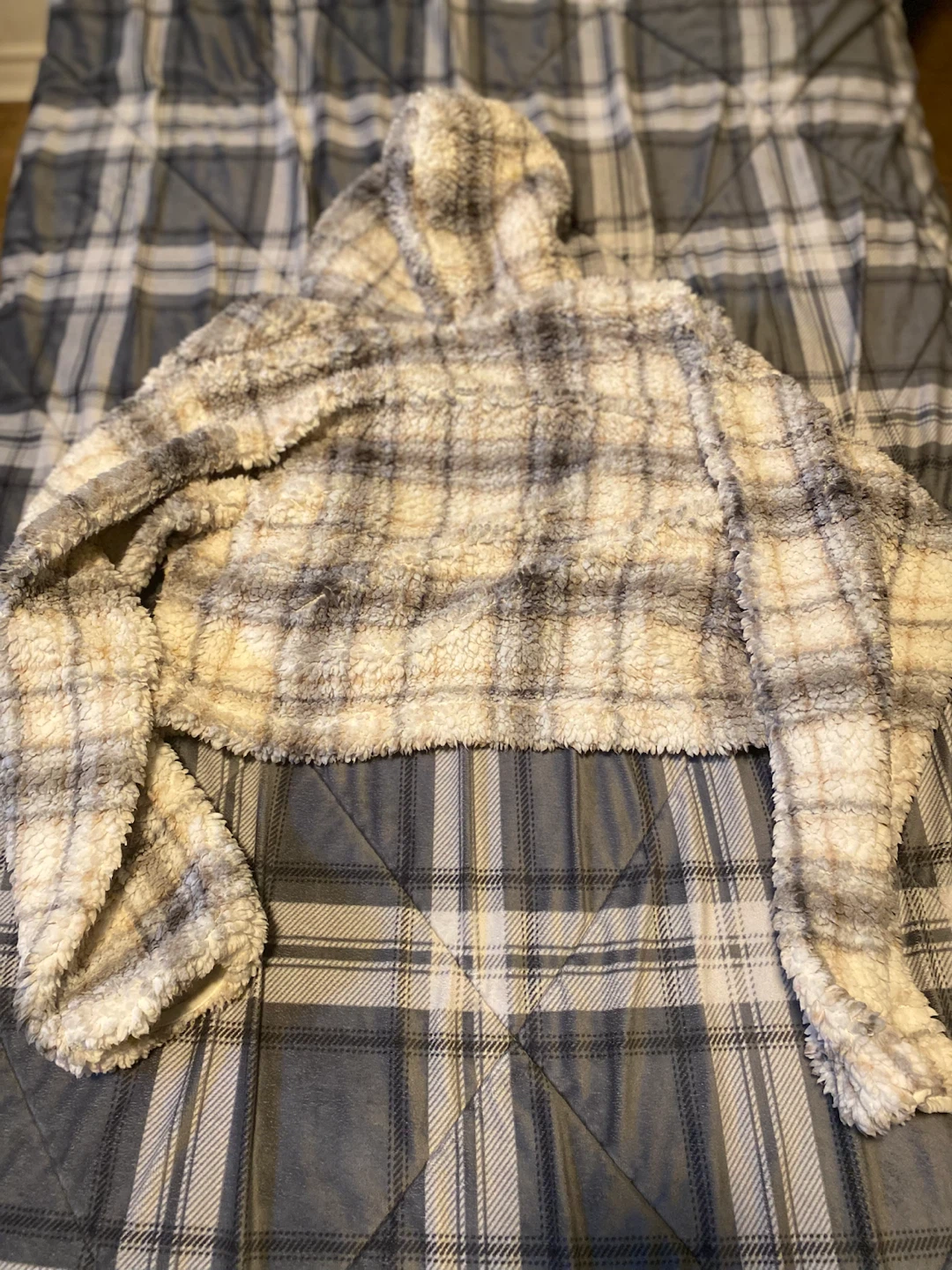 Aero Plaid Fleece Cropped Hoodie Size Medium - photo 3