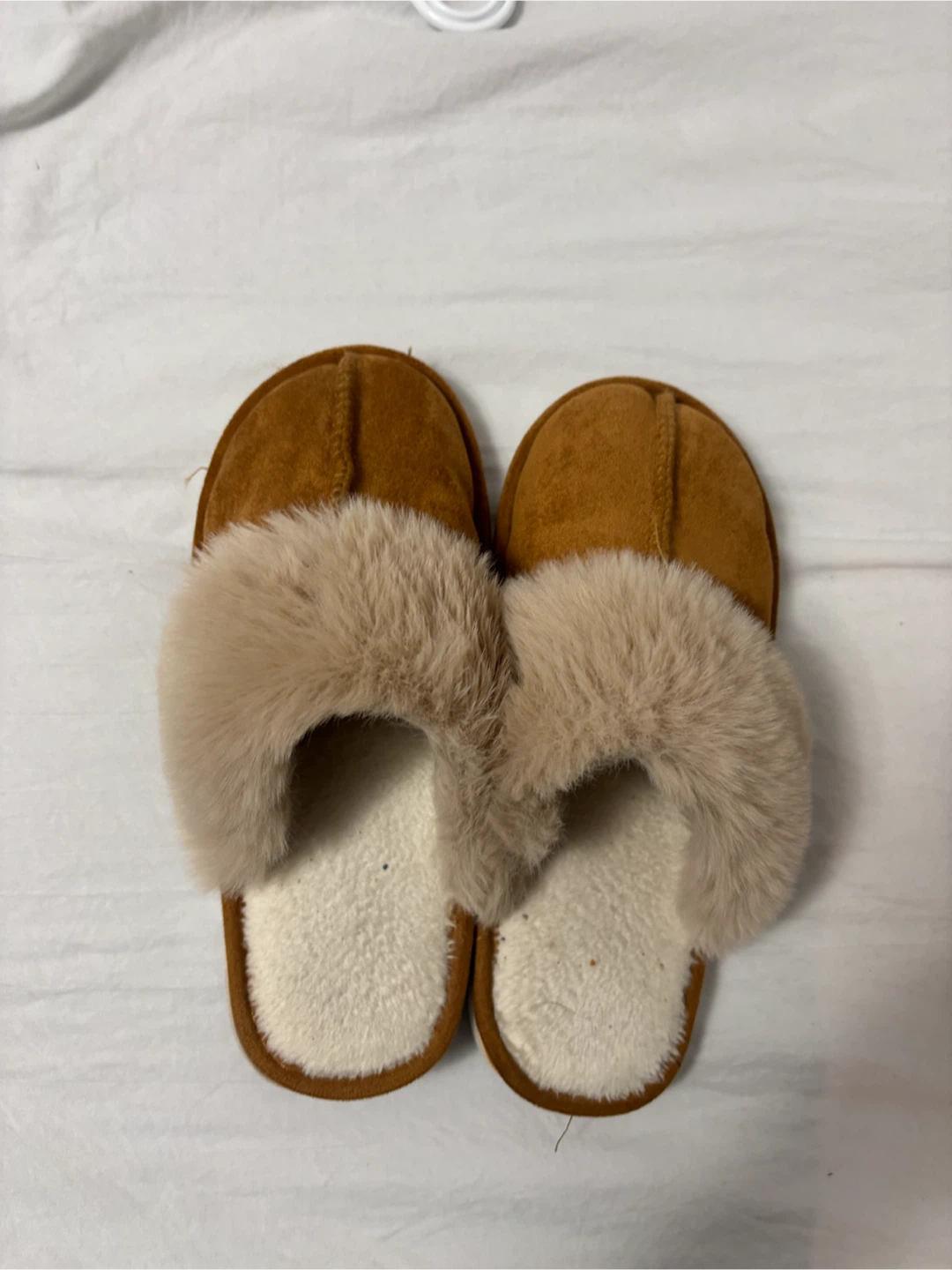Women's Fuzzy Slippers - photo 2