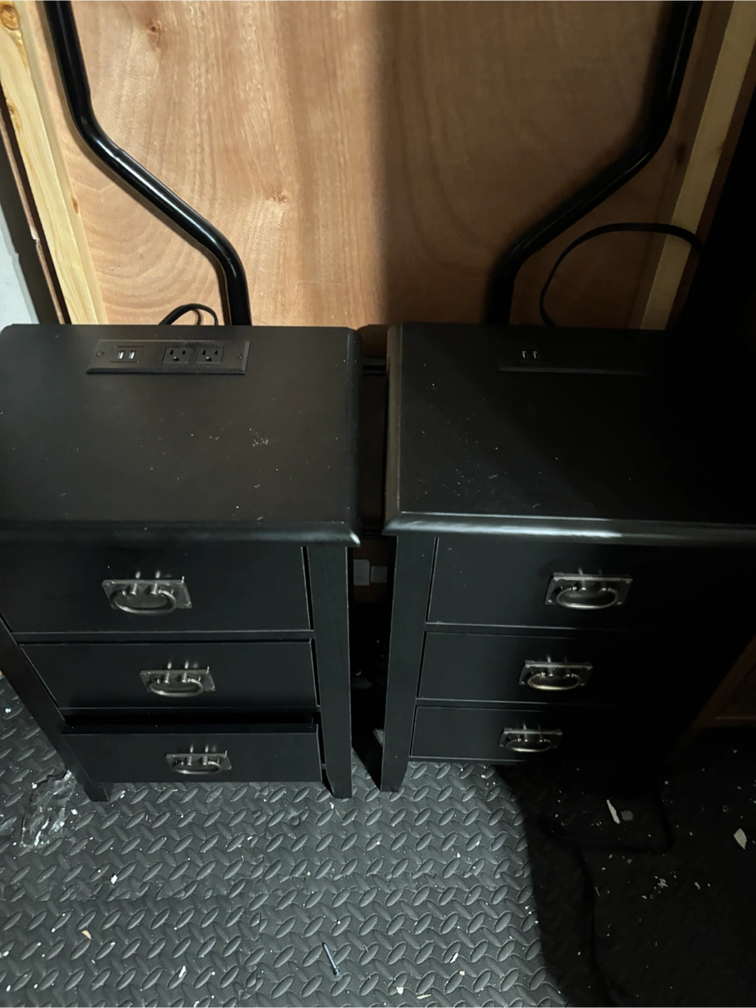 Set of 2 Black Nightstands with Built-in Charging Station - photo 4