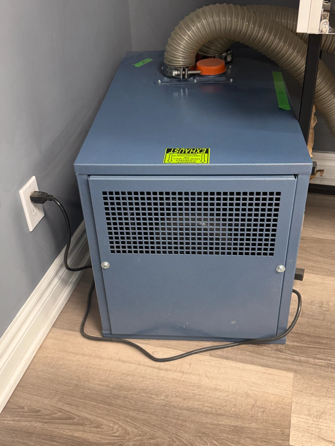 Blue Dust Collector Unit with Exhaust Hose