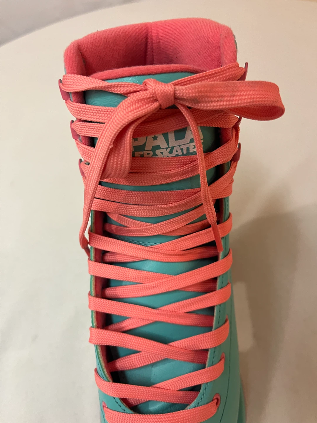 6 - Impala Ladies or Teens Roller Skates / like new - photo 2