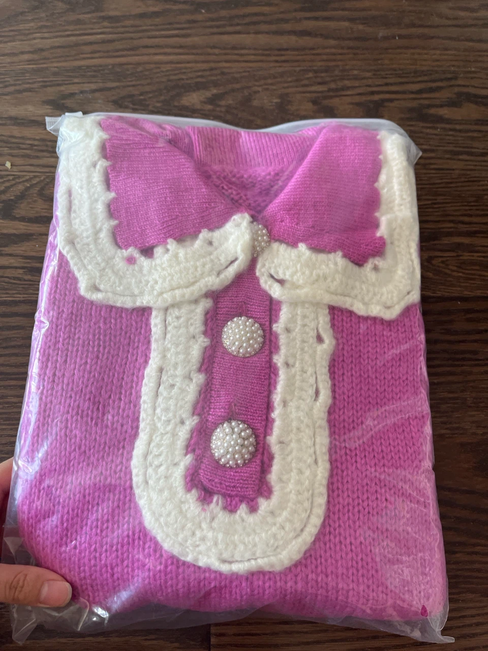 Jingyuanmei Pink Knit Sweater with White Trim