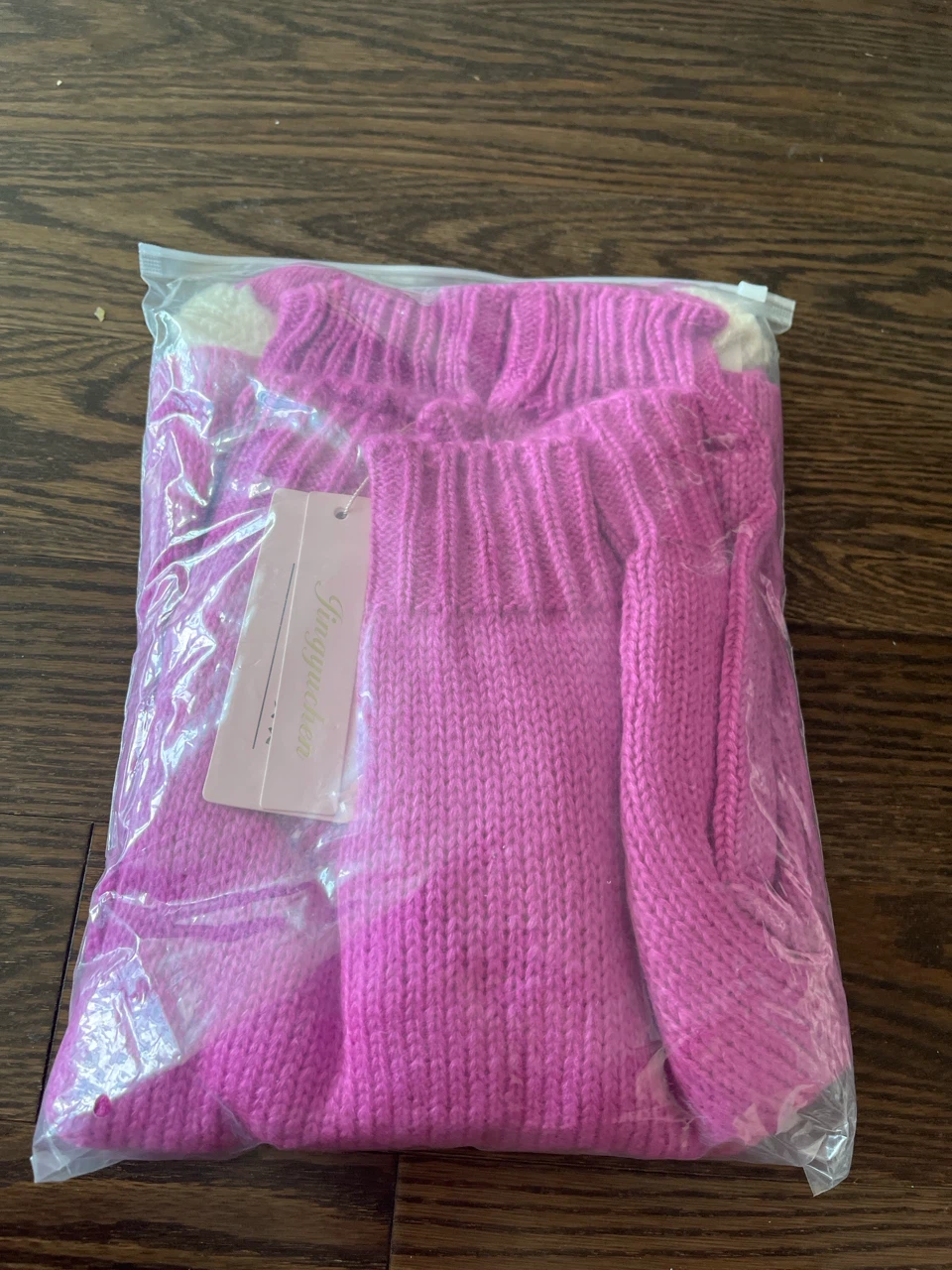 Jingyuanmei Pink Knit Sweater with White Trim - photo 2