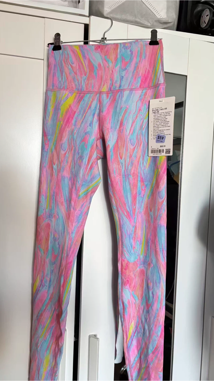 Lululemon Wonder Train HR Leggings - Tie Dye Print - Size 4