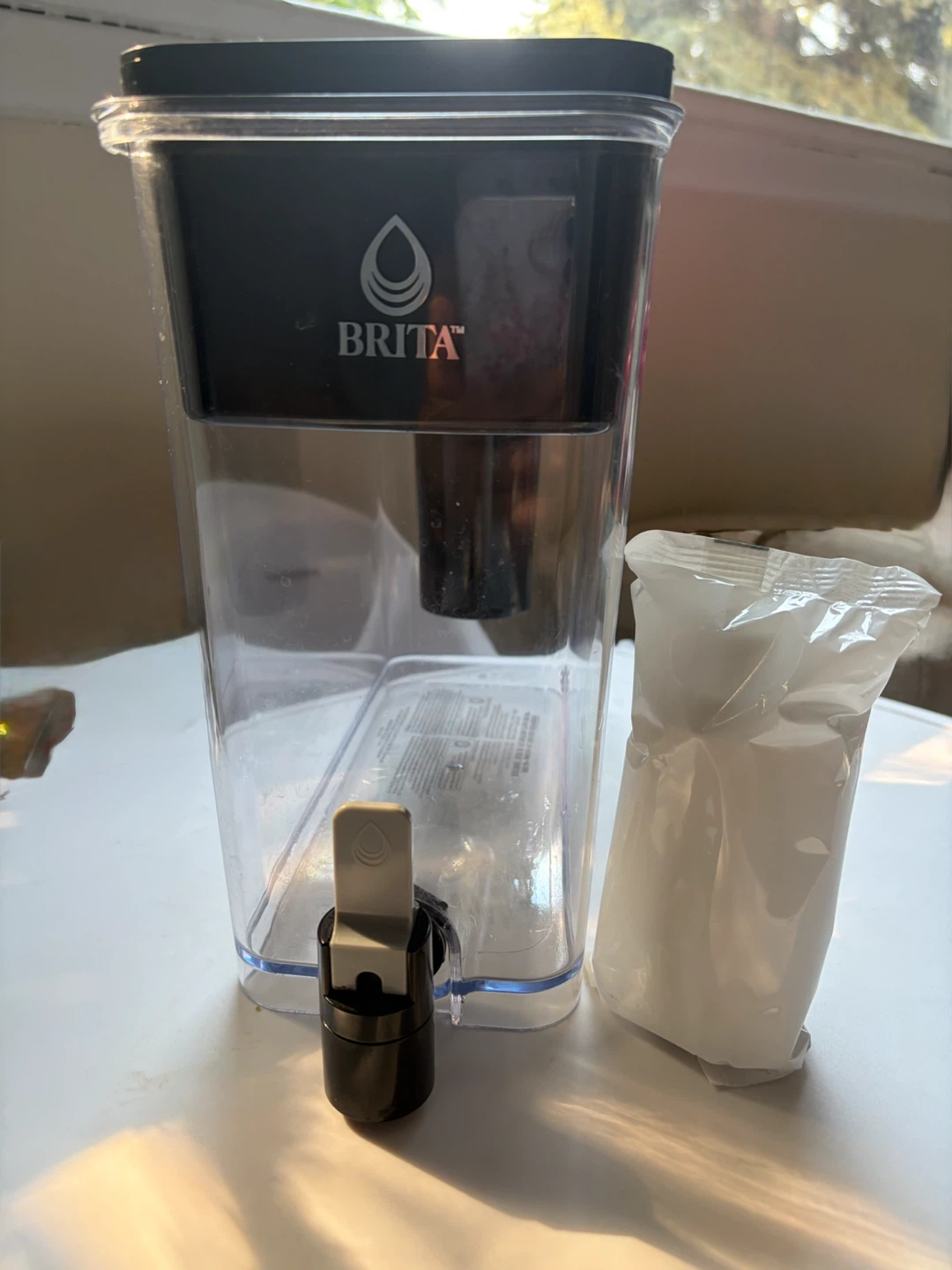 Brita Extra Large 27 Cup Water Dispenser - photo 2