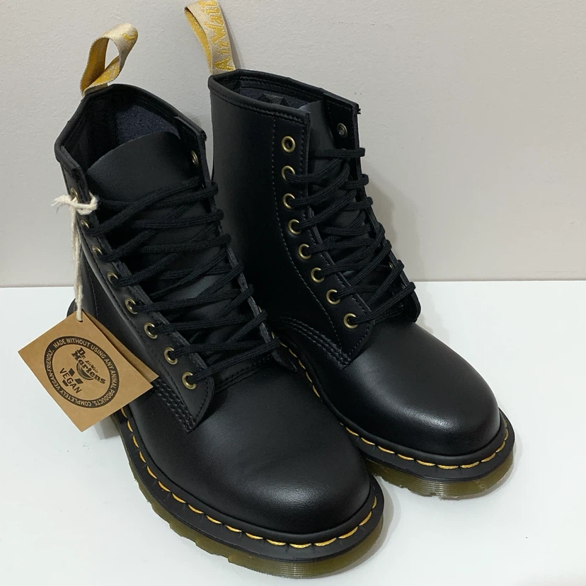 Combat Boots Dr. Martens Vegan 1460 Felix Lace Up Boots NEW