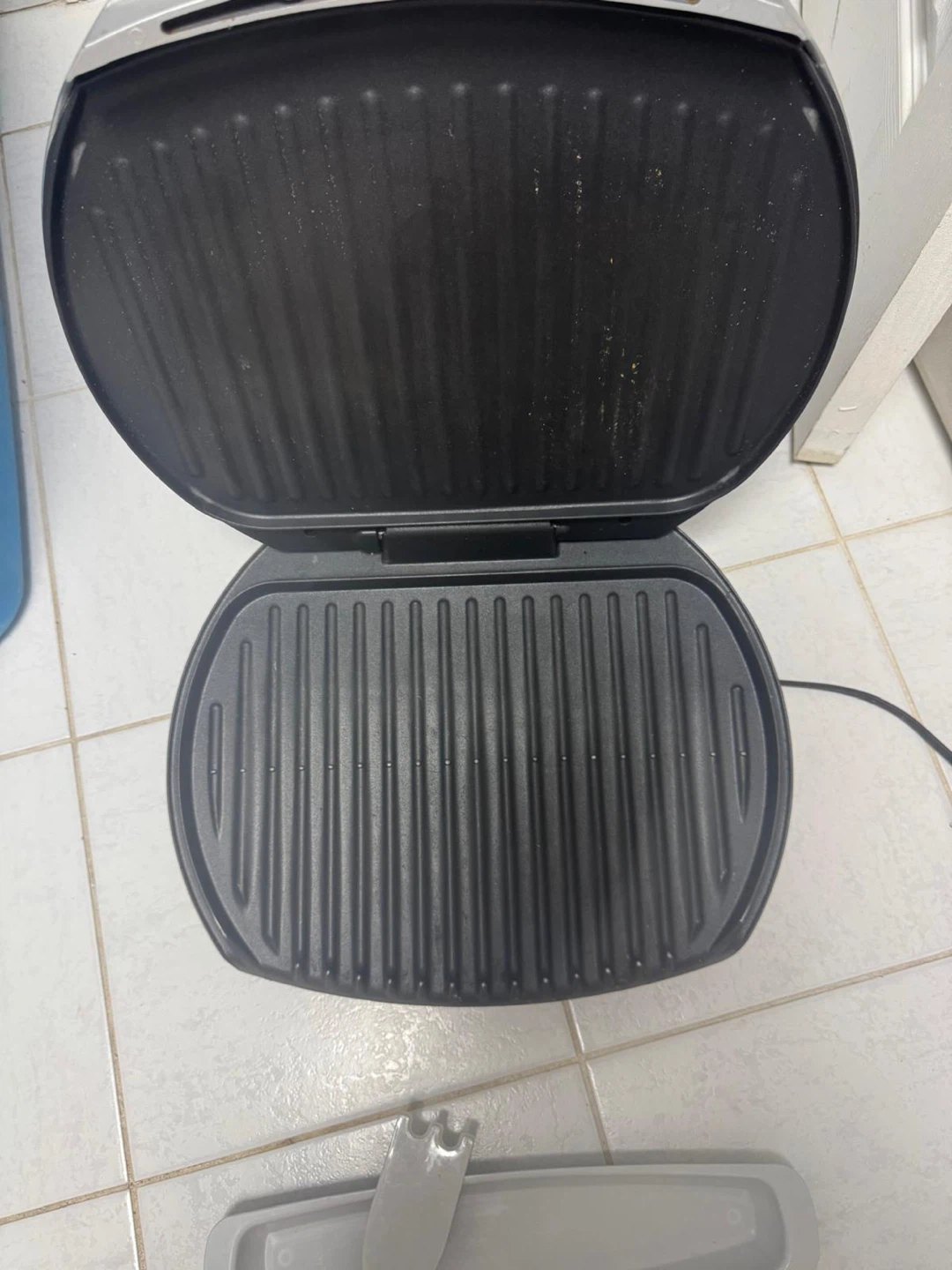The Lean Mean Fat Grilling Machine George Foreman Grill - photo 3