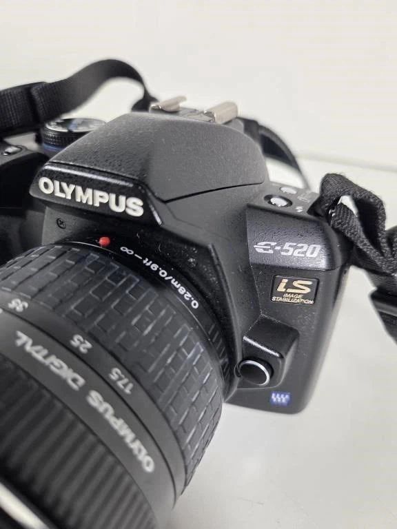 Olympus E-520 Digital SLR Camera with 14-42mm Lens - photo 3