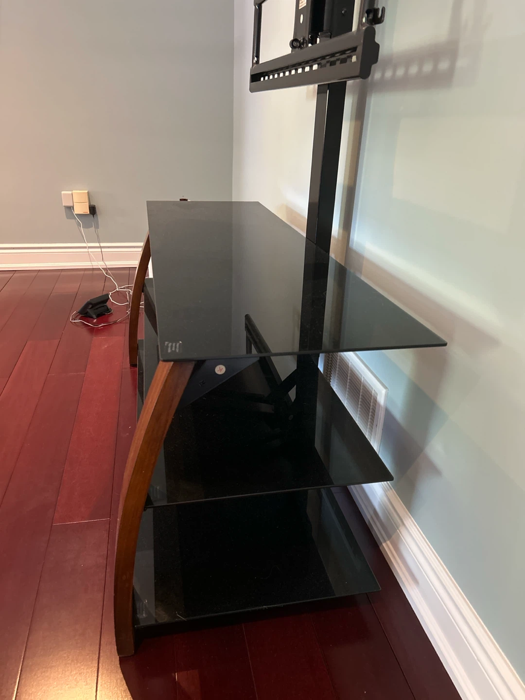 Tv stand - photo 3