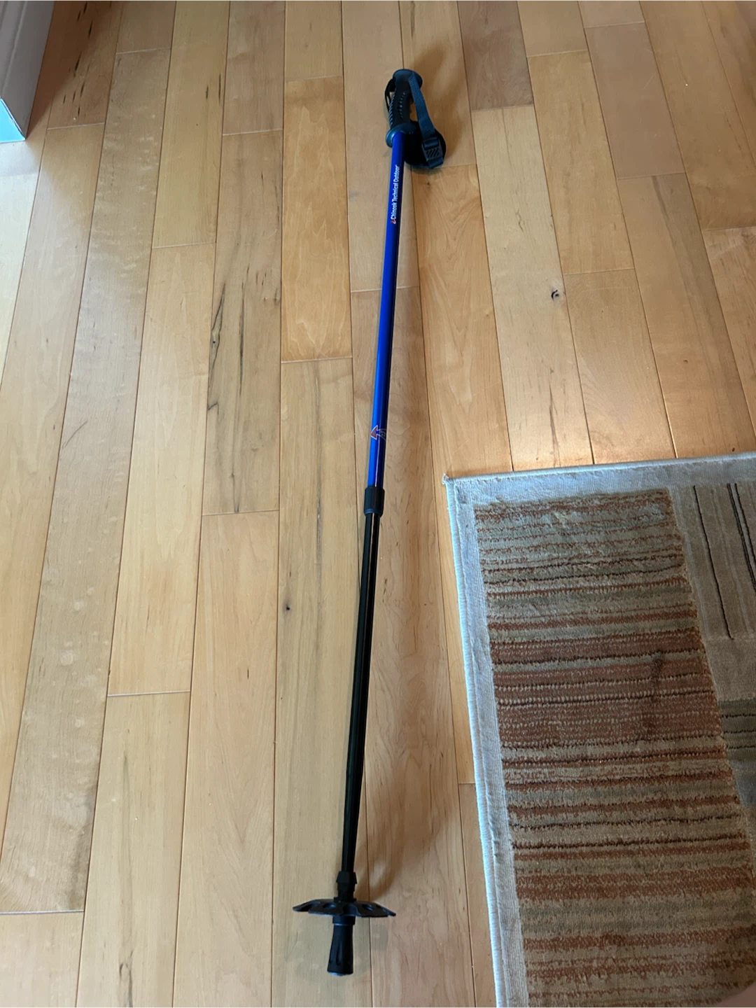 Trekking pole