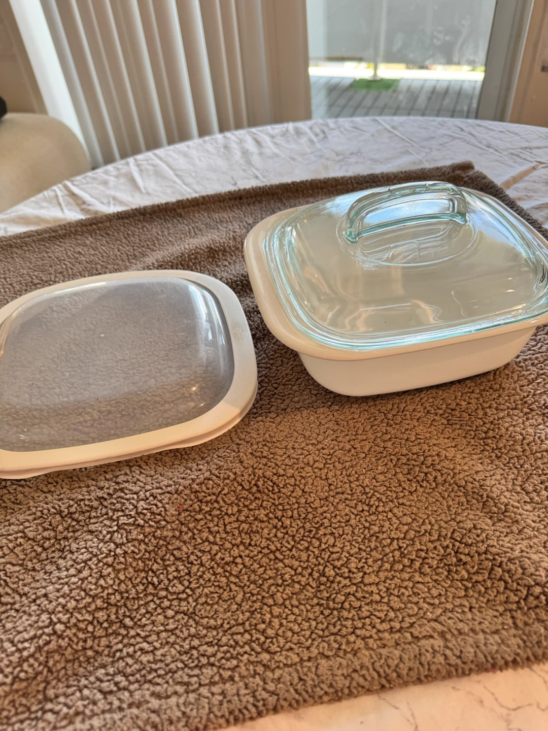 Corning casaerole with Classic lid and storage lid