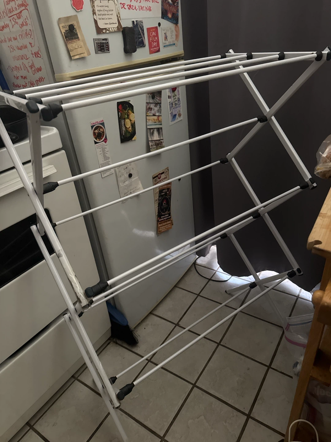 Clothes drying rack