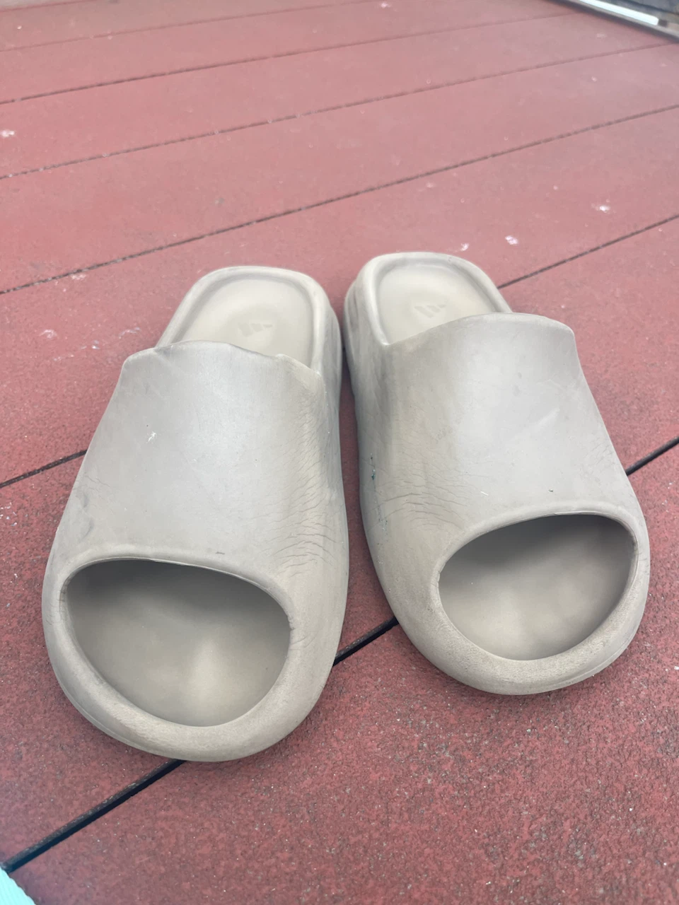 Yeezy Slides - photo 2
