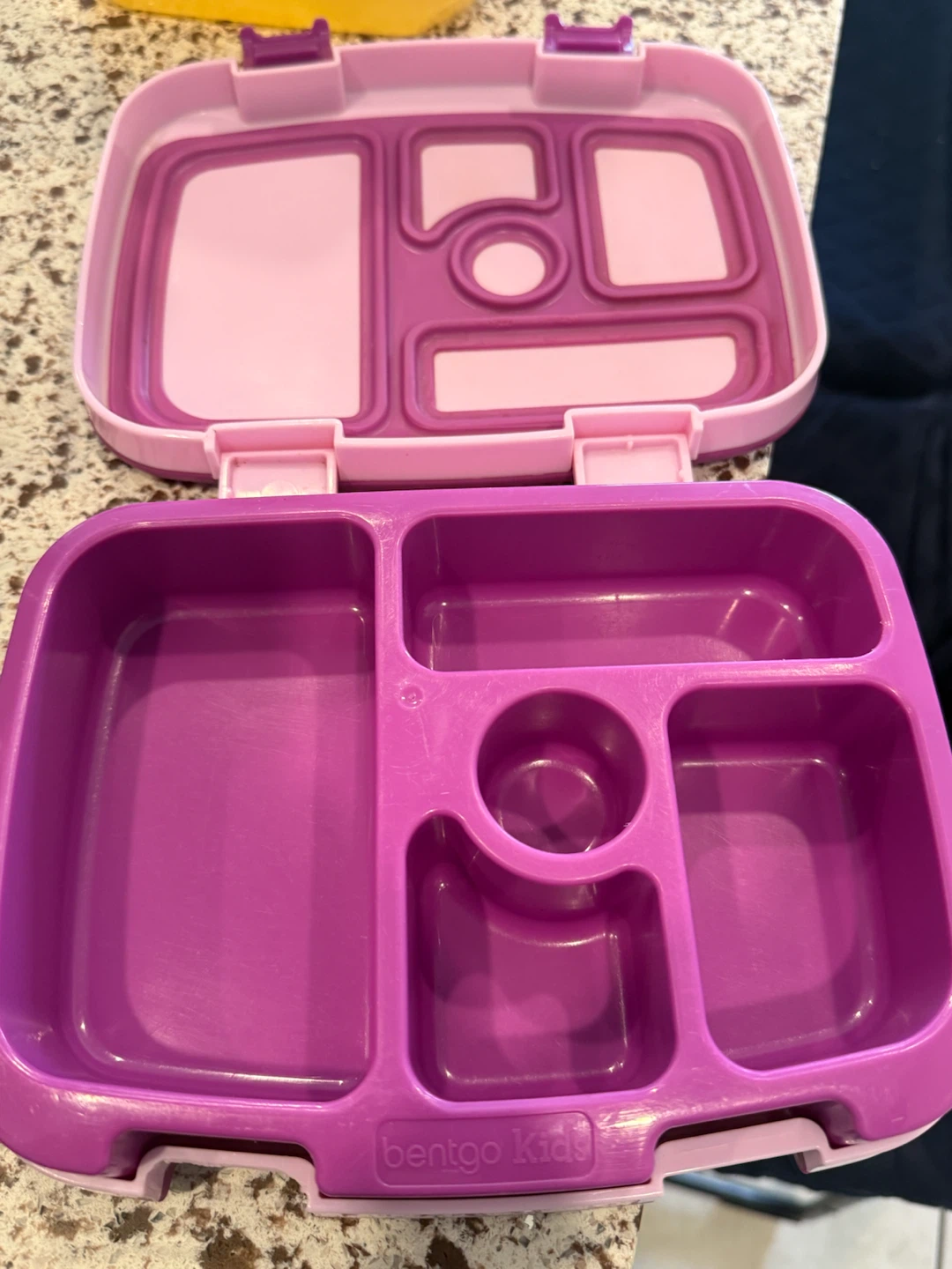 Bentgo Kids Lunch Box with Elsa Sticker