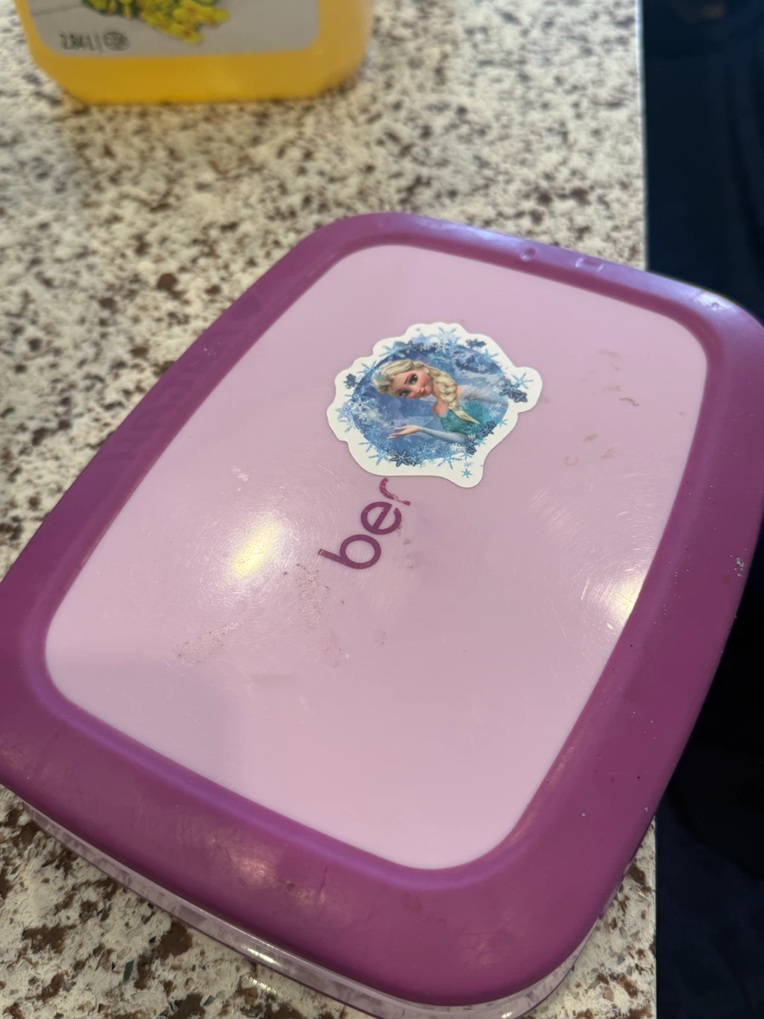 Bentgo Kids Lunch Box with Elsa Sticker - photo 2