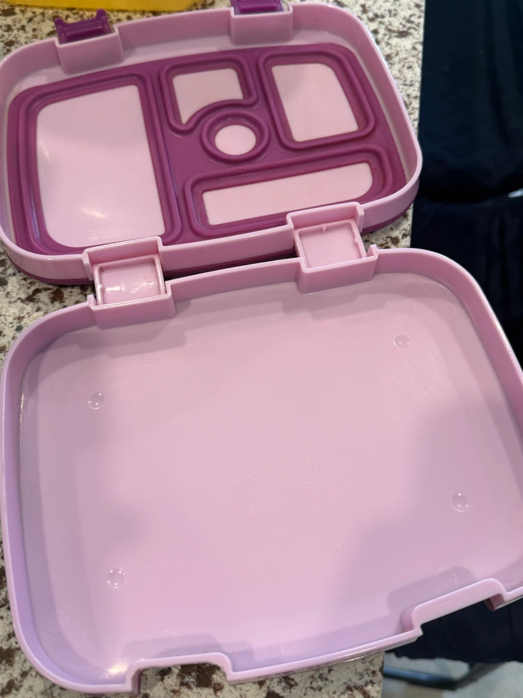 Bentgo Kids Lunch Box with Elsa Sticker - photo 3