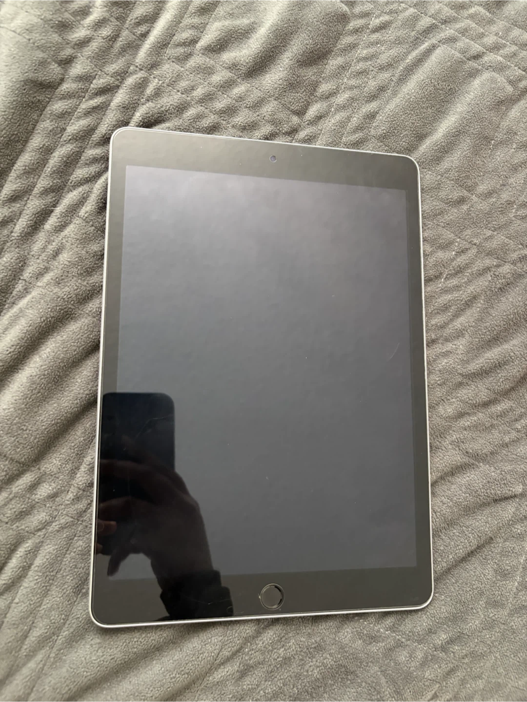 iPad 9th Generation 64GB - photo 3